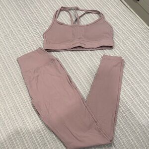 Alphalete Mauve Alphalux Tri Bra and Alphalux Wonder Leggings Set